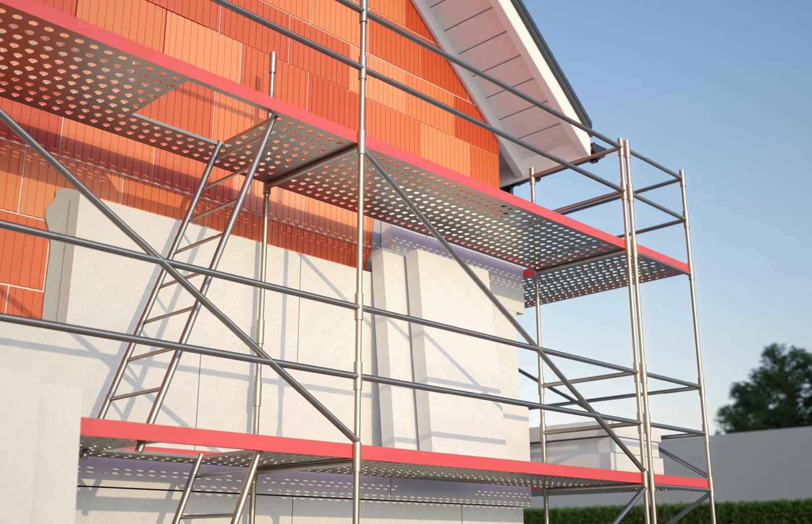 Façade de maison entourée d'un échafaudage pendant des travaux d'isolation extérieure.